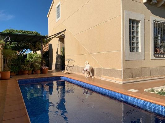 En venta Villa independiente, Orihuela Costa, Alicante, Comunidad Valenciana, España